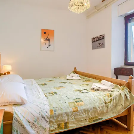 Holiday home 5 Bedroom Lovely In *